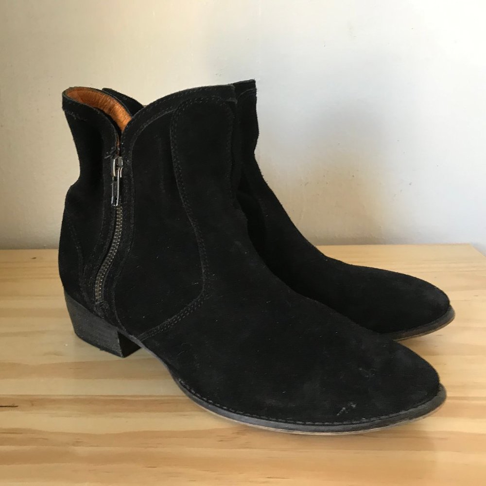 Seychelles Black Suede Lucky Penny Ankle Bootie